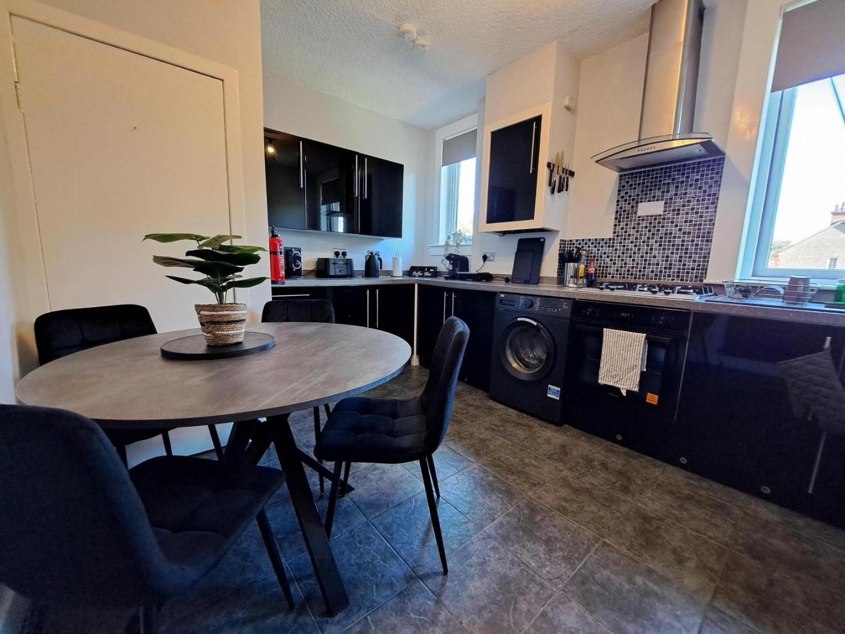 Glasgow Apartment Close To The Airport Renfrew Exterior foto